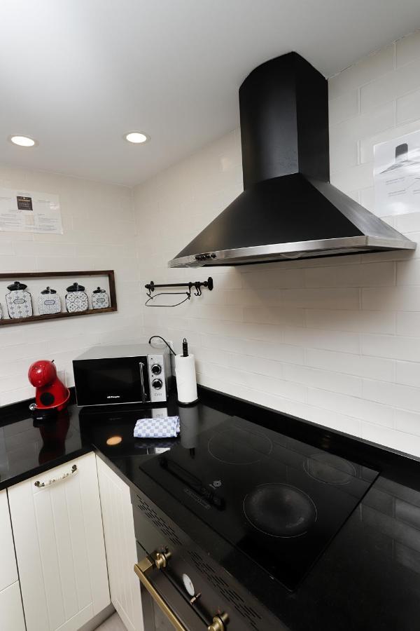 Fantástico Piso en La Latina, Madrid 6 personas Apartamento Exterior foto